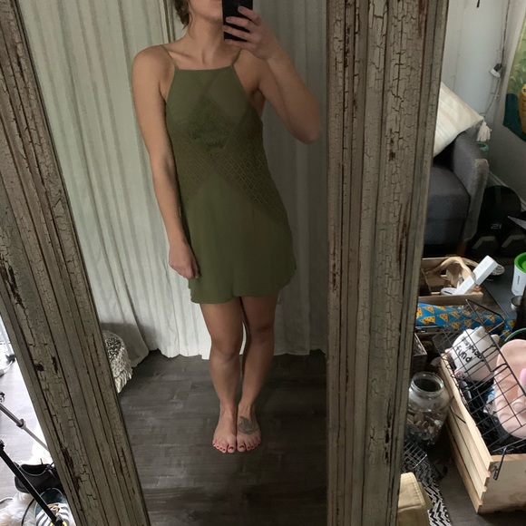 XHILARATION OLIVE GREEN HALTER DRESS - Picture 4 of 6